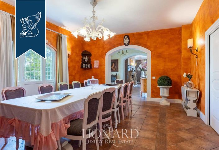 Image No.13-7 Bed Villa for sale