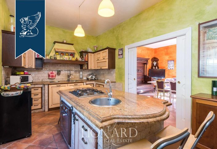 Image No.14-7 Bed Villa for sale