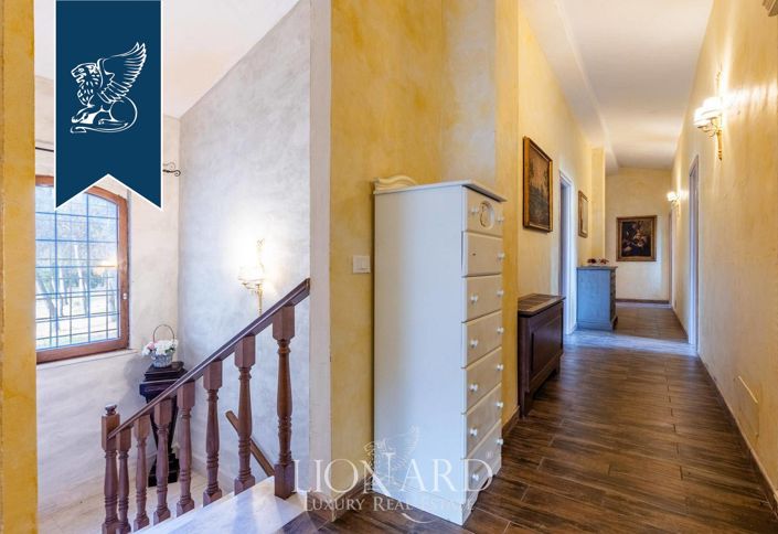 Image No.16-7 Bed Villa for sale