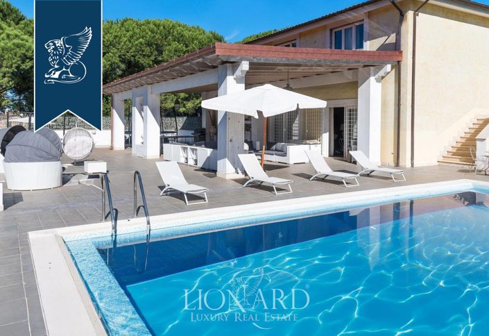 Image No.1-7 Bed Villa for sale