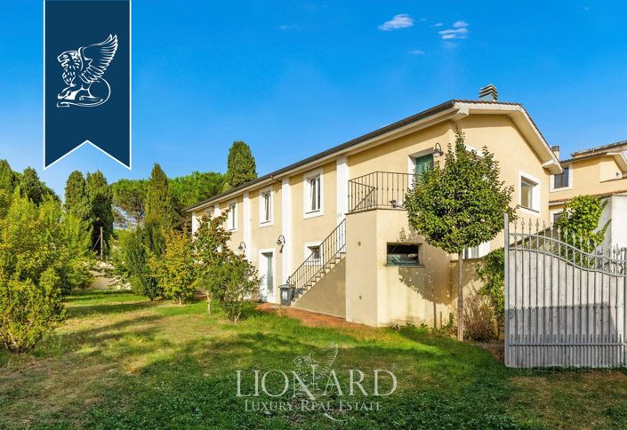 Image No.5-7 Bed Villa for sale