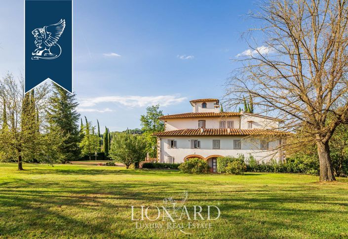 Image No.12-22 Bed Villa for sale