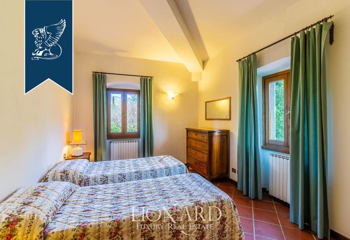 Image No.42-22 Bed Villa for sale