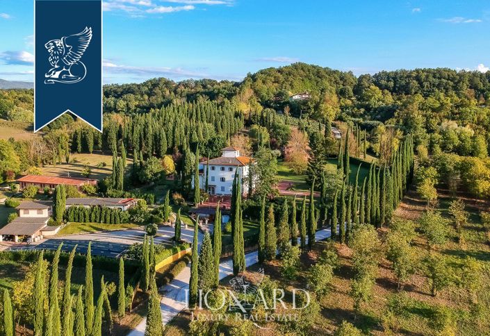 Image No.50-22 Bed Villa for sale