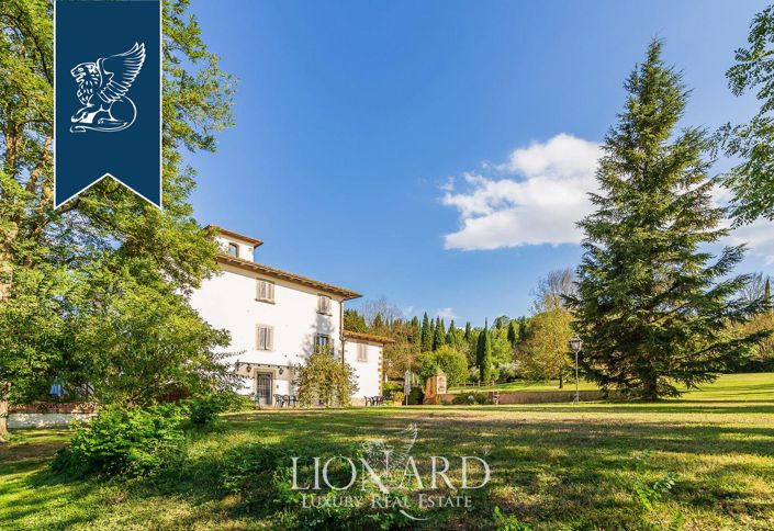 Image No.7-22 Bed Villa for sale