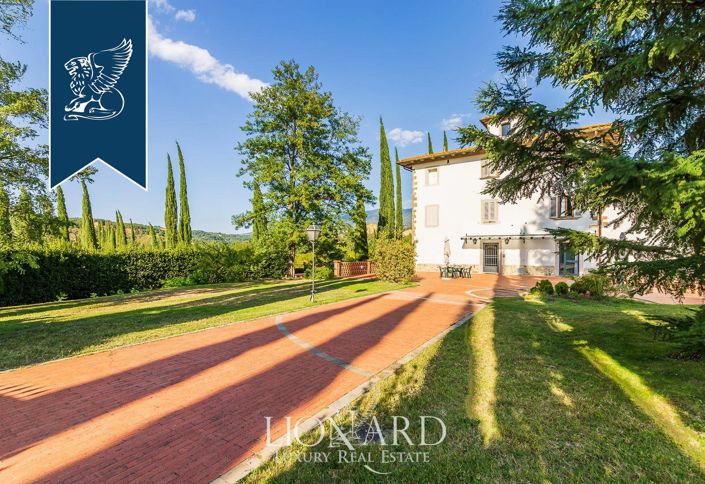 Image No.9-22 Bed Villa for sale