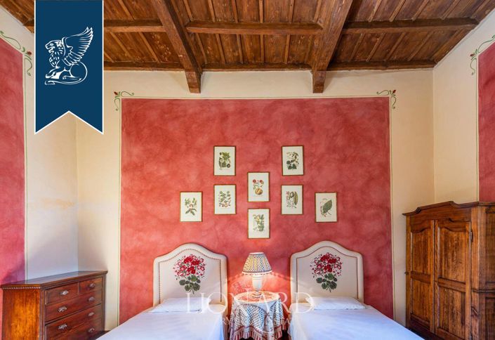 Image No.37-10 Bed Farmhouse for sale