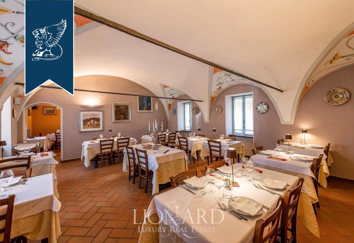 Image No.44-10 Bed Farmhouse for sale