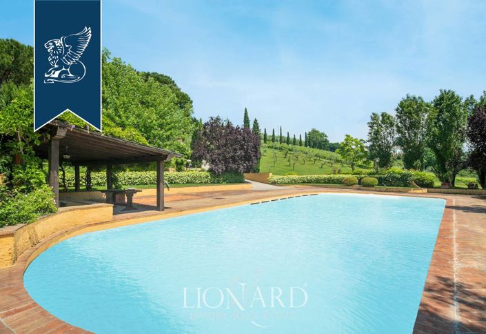 Image No.15-7 Bed Villa for sale