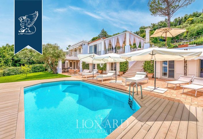 Image No.1-7 Bed Villa for sale