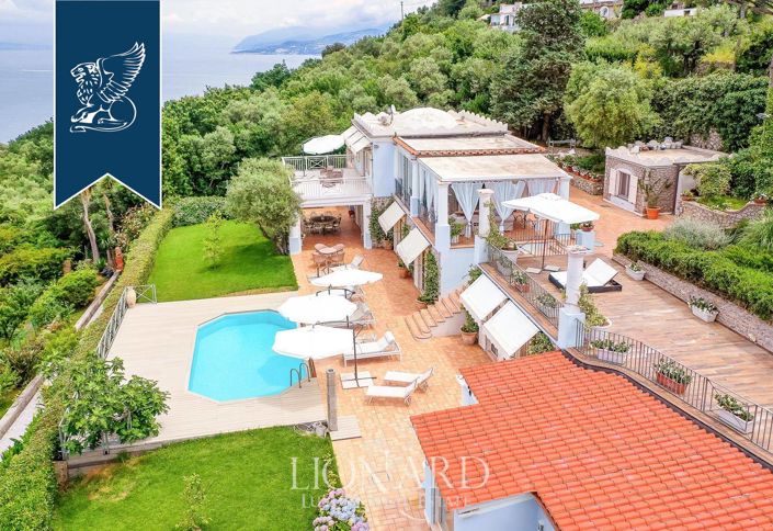 Image No.10-7 Bed Villa for sale