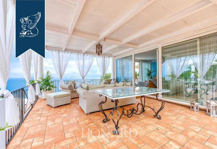 Image No.4-7 Bed Villa for sale