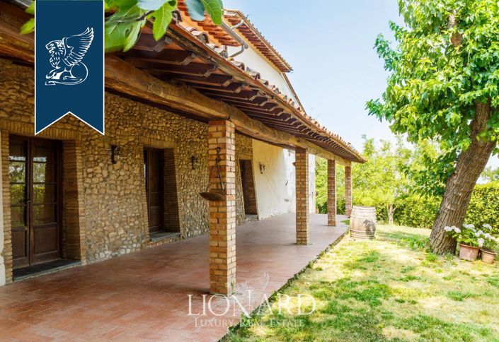 Image No.18-6 Bed Country House for sale