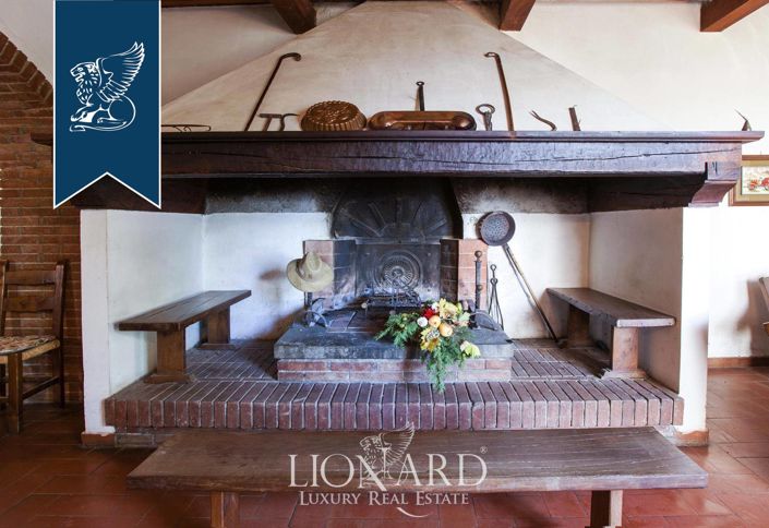 Image No.30-6 Bed Country House for sale