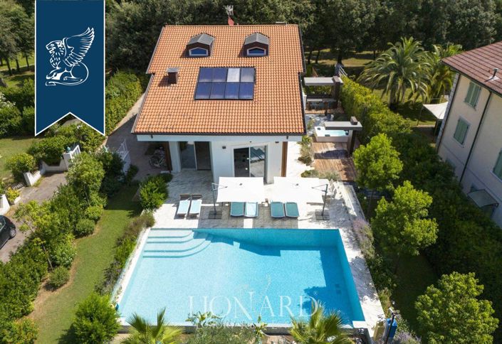 Image No.2-6 Bed Villa for sale