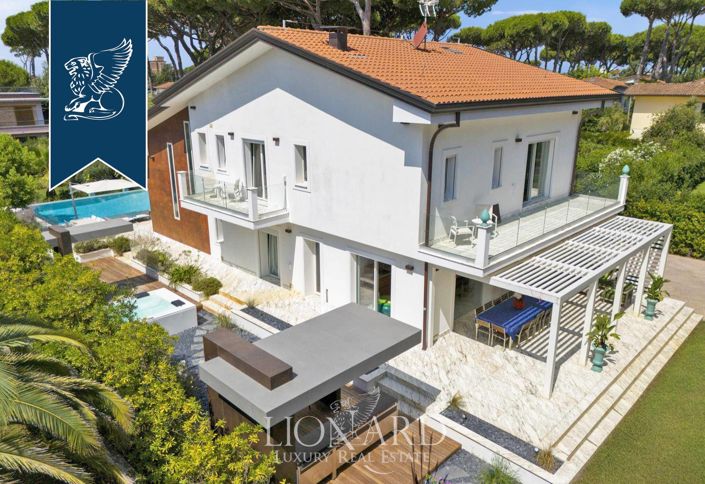 Image No.8-6 Bed Villa for sale
