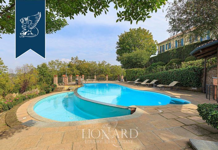 Image No.3-10 Bed Villa for sale