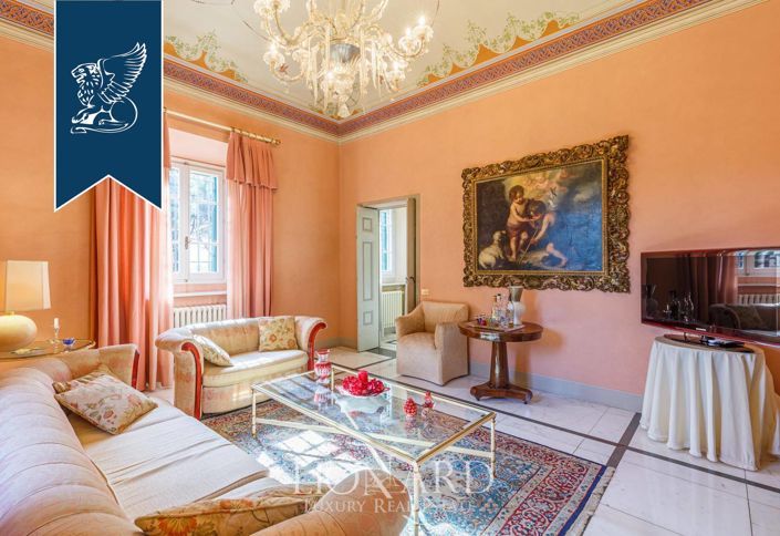 Image No.16-12 Bed Villa for sale