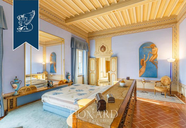 Image No.17-12 Bed Villa for sale