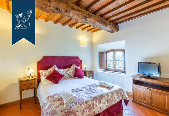 Image No.17-27 Bed Hotel for sale