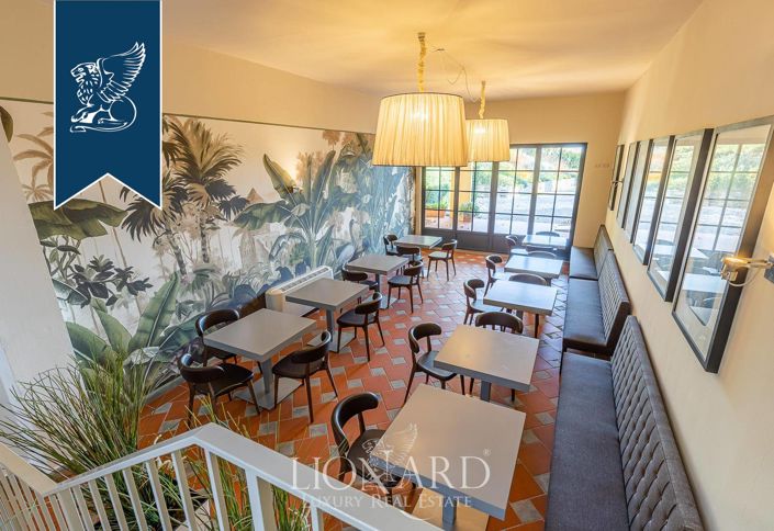 Image No.42-27 Bed Hotel for sale