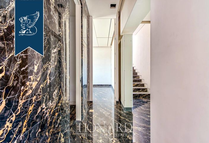 Image No.20-Propriété de 10 chambres à vendre à Rome