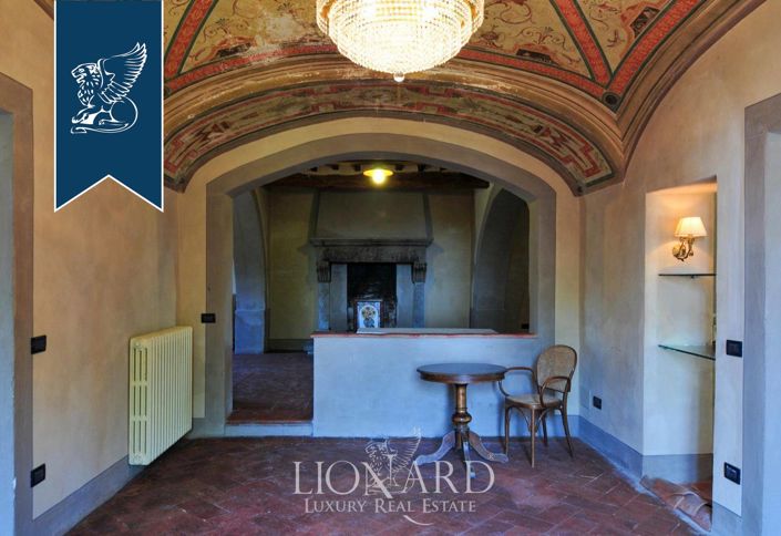 Image No.13-11 Bed Villa for sale