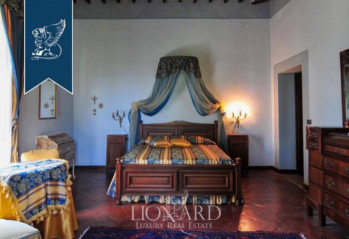 Image No.20-11 Bed Villa for sale