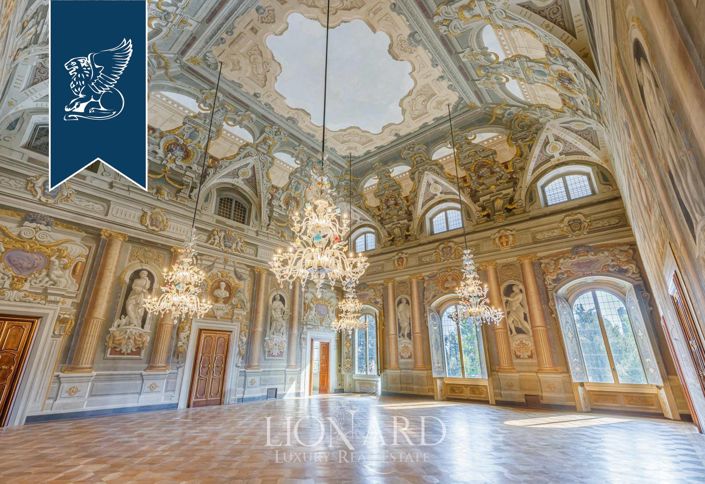 Image No.18-32 Bed Property for sale