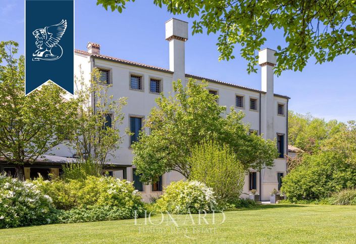 Image No.23-Villa for sale