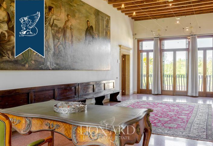 Image No.35-Villa for sale