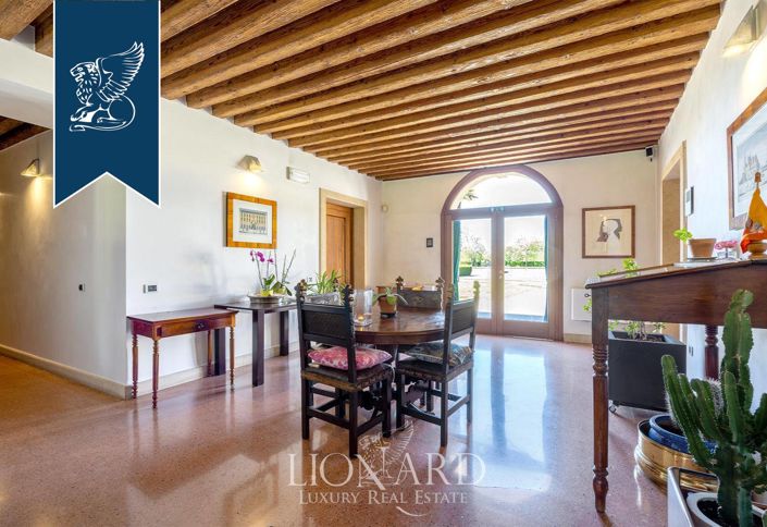 Image No.39-Villa for sale