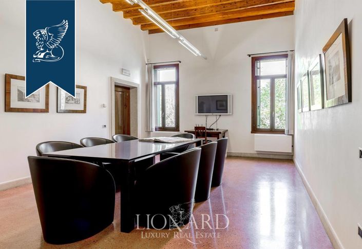 Image No.41-Villa for sale