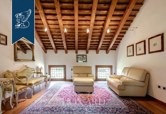 Image No.43-Villa for sale