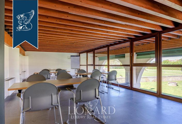 Image No.52-Villa for sale