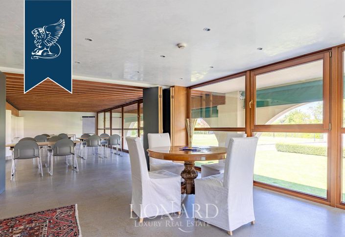 Image No.53-Villa for sale