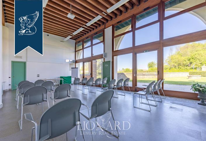 Image No.58-Villa for sale