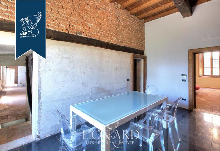 Image No.15-10 Bed Villa for sale