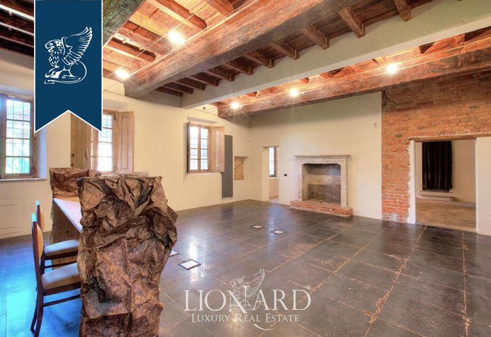 Image No.16-10 Bed Villa for sale