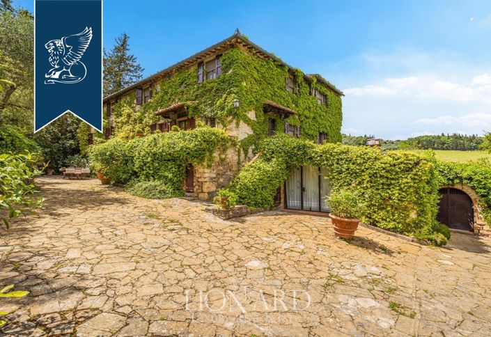 Image No.16-12 Bed Villa for sale