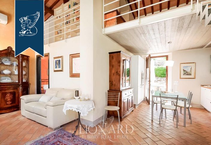 Image No.19-9 Bed Villa for sale