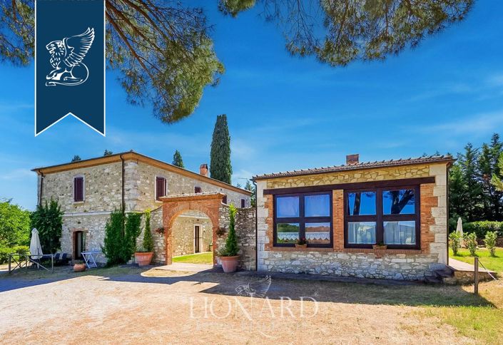 Image No.7-9 Bed Villa for sale