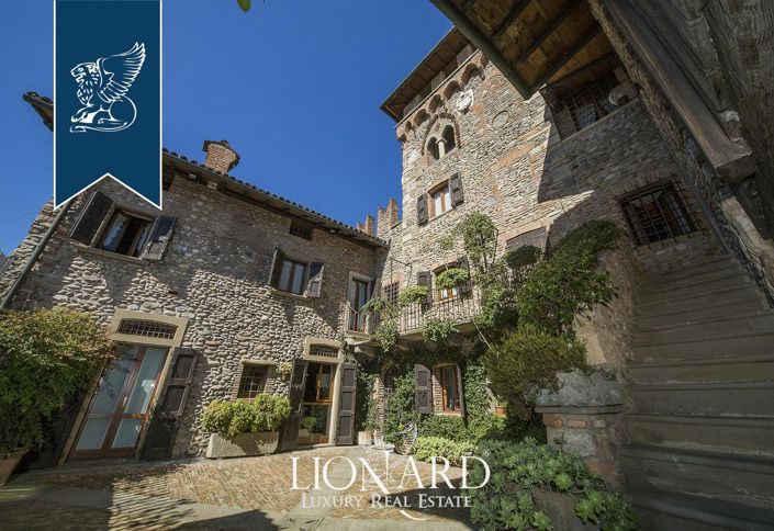 Image No.27-4 Bed Property for sale