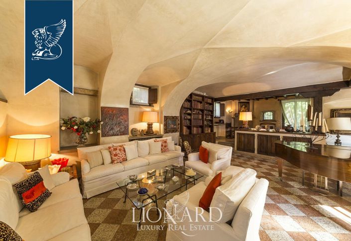 Image No.37-4 Bed Property for sale