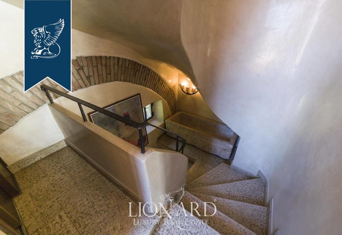 Image No.46-4 Bed Property for sale