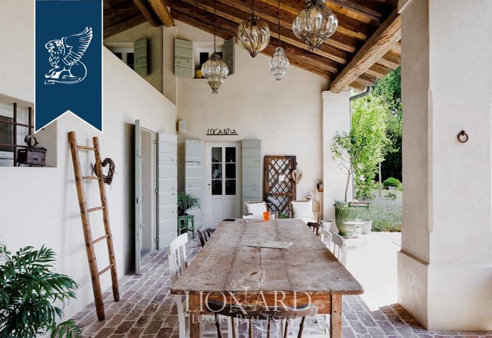 Image No.11-5 Bed Farmhouse for sale