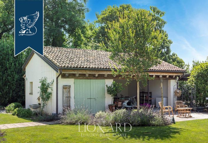 Image No.36-5 Bed Farmhouse for sale