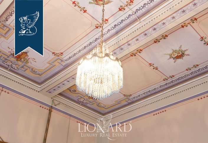 Image No.34-5 Bed Villa for sale