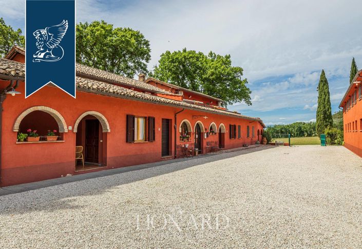 Image No.13-11 Bed Farmhouse for sale