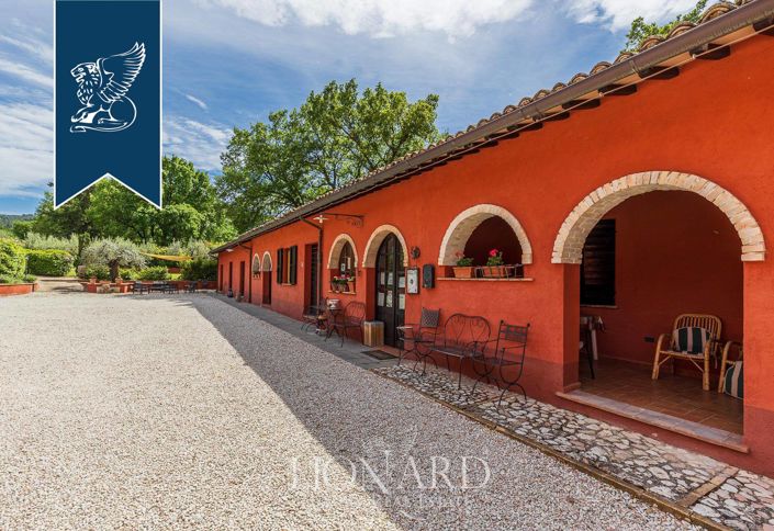 Image No.21-11 Bed Farmhouse for sale